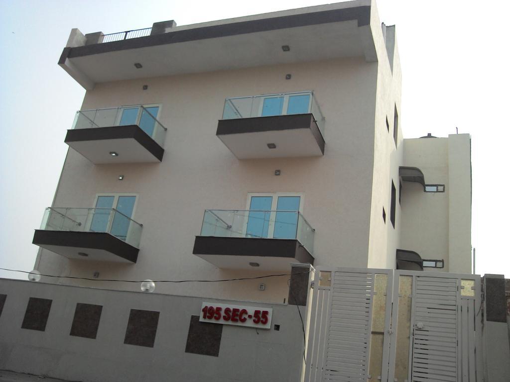 Oyo 10257 Hotel Lotus Park คูร์เคาน์ ภายนอก รูปภาพ
